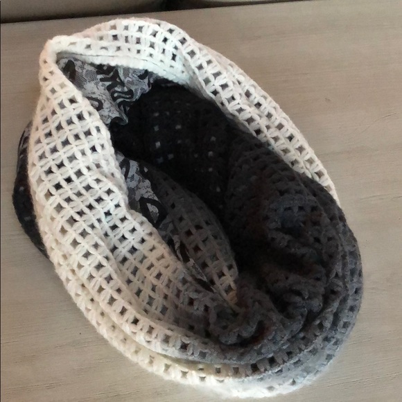 BCBG Reversible Infinity Scarf - Picture 2 of 5